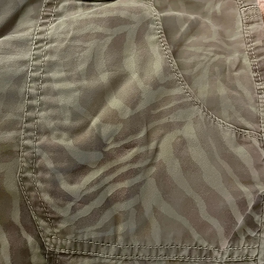 Express Capri’s - 4 - Picture 6 of 9